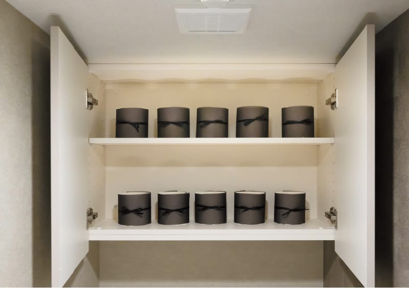 トイレ吊戸棚