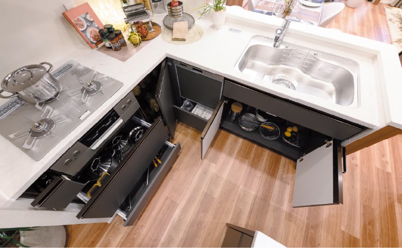 ソフトクローズ機能付スライド式収納