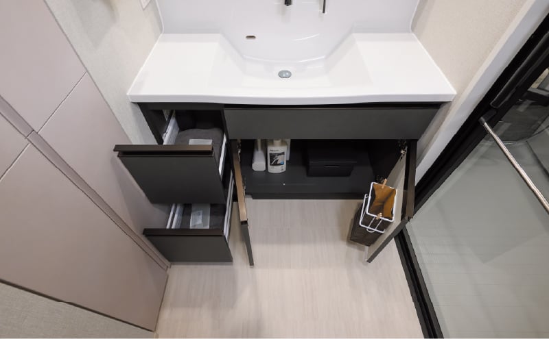 下部キャビネット