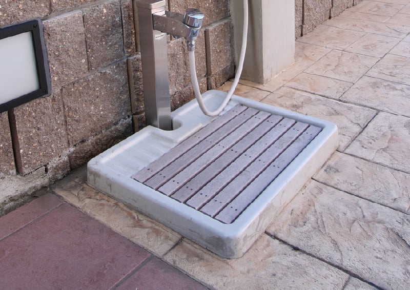 散歩帰りに便利なペット足洗場