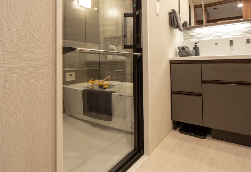 リフレイムドア