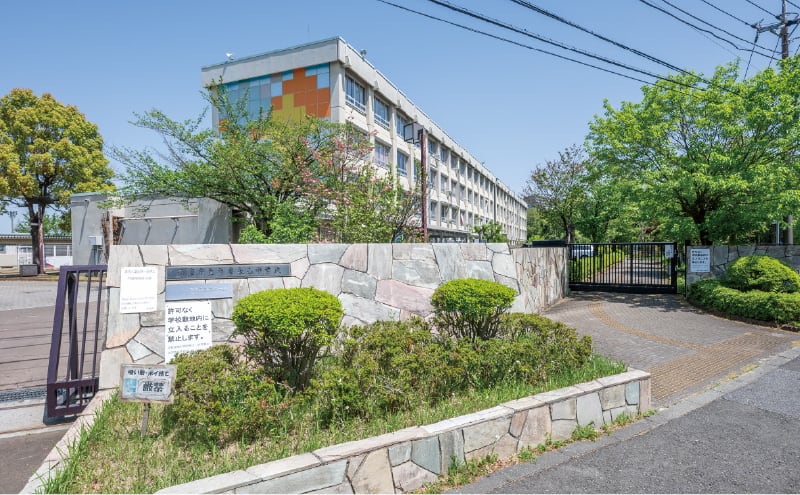多摩永山中学校