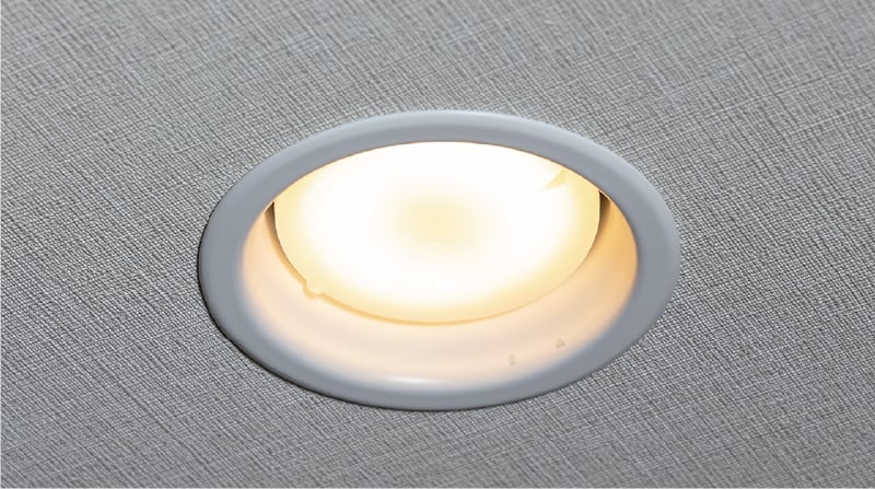 長寿命・省エネ仕様のLEDダウンライト