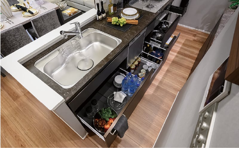 ソフトクローズ機能付スライド式収納