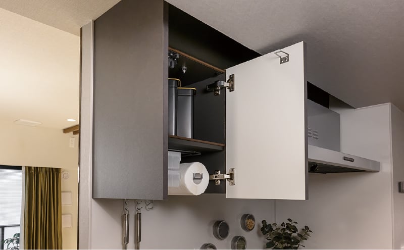 マルチハンガー付吊戸棚