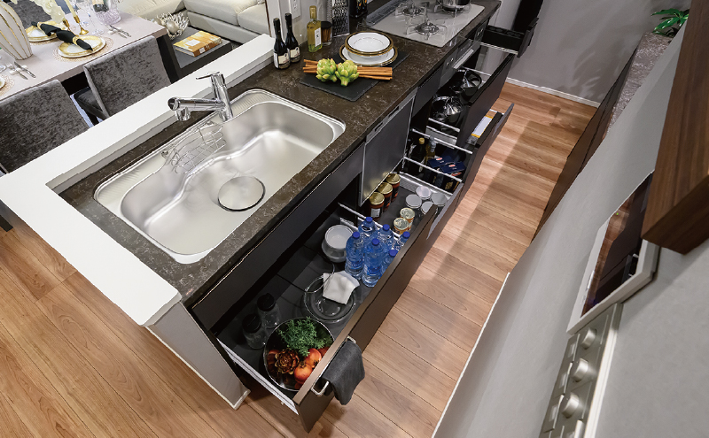 プルモーション機能付スライド式収納