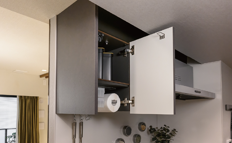 マルチハンガー付吊戸棚