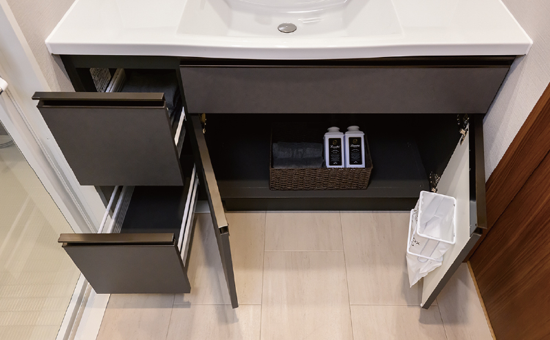 下部キャビネット