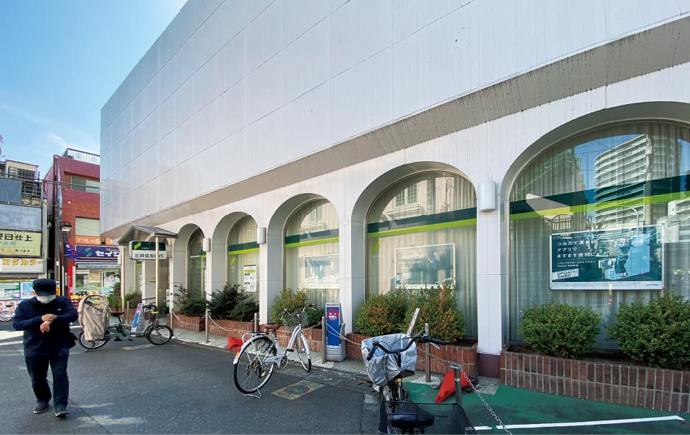 駅直結の複合商業施設